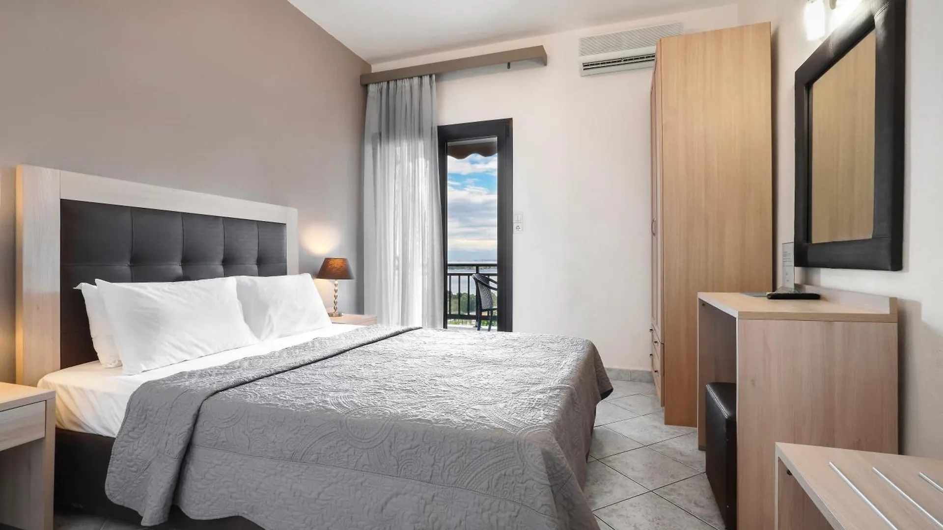 Panorama Dream Studios Apartments Vourvourou