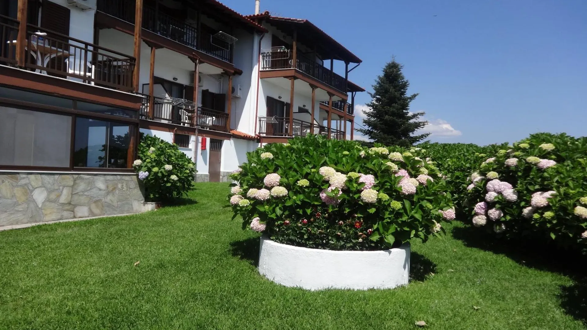 Panorama Dream Studios Apartments Vourvourou