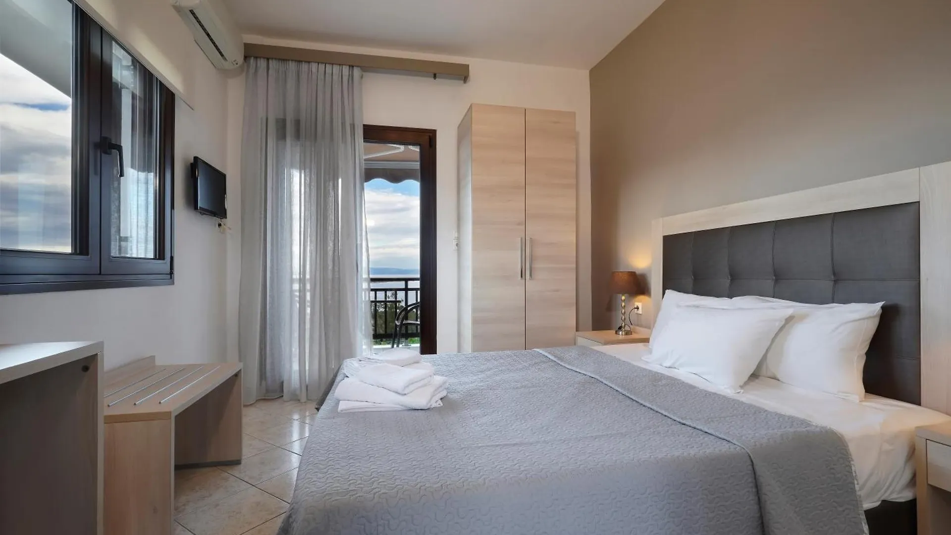 Panorama Dream Studios Apartments Vourvourou