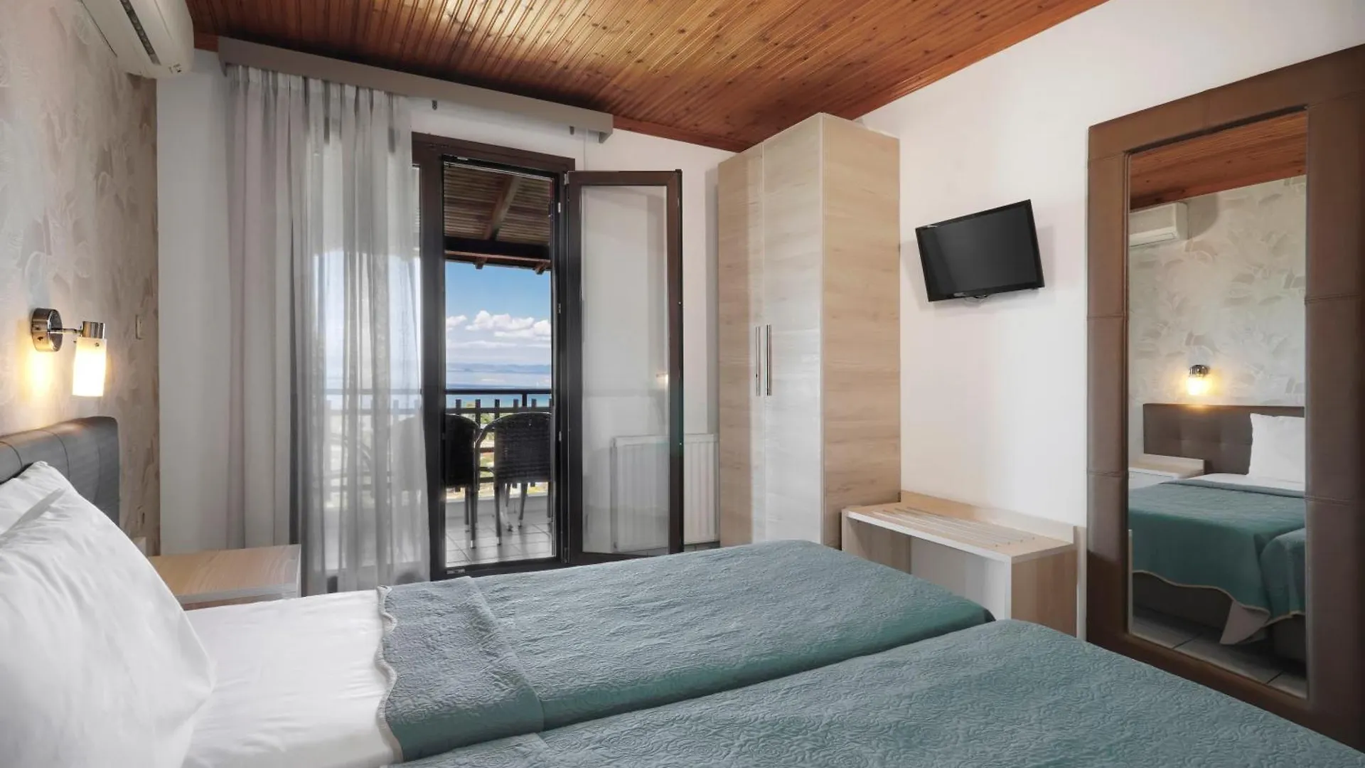 Panorama Dream Studios Apartments Vourvourou Grécia