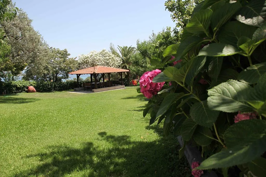 Panorama Dream Studios Apartments Vourvourou Grécia